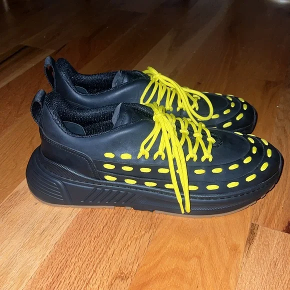 Bottega Veneta Speedstar Leather Low Trainers. Pre Loved. Pristine Condition.